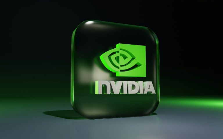 Nvidia Enfrenta Turbulencia Geopolítica Mientras Sus Finanzas y Acciones Se Disparan