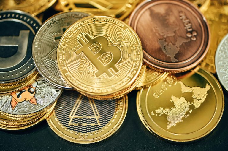 Bitcoin: Entre la volatilidad repentina y la revolución tecnológica